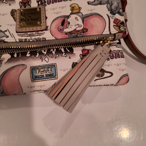 Women's Cartoon Print Crossbody Bag - Picture 9 of 9